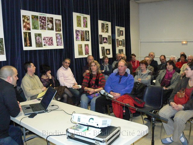 P1210419b.JPG - La soirée débat sur la nature en ville - animation : Jean Ramière de l'association Nature Midi-Pyrénées - Photo : François Saint Pierre